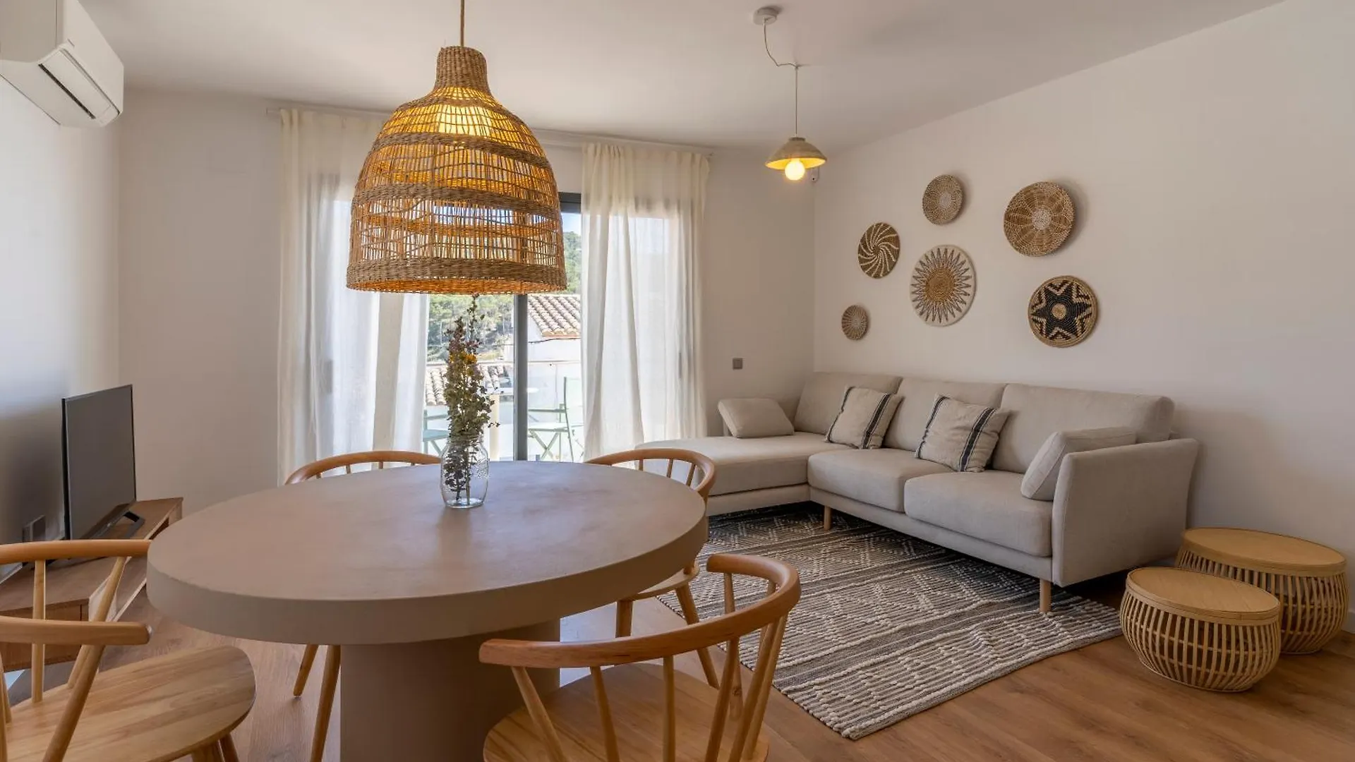 Apartamentos Vista Bella Tamariu